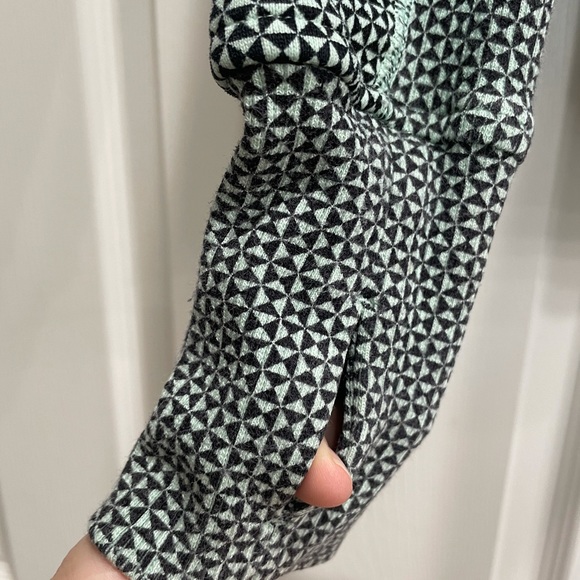 Lululemon Scuba Hoodie - Picture 7 of 8